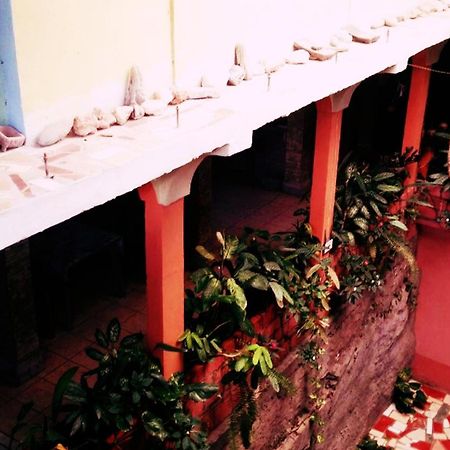 Hotel & Hostal Yaxkin Copán الغرفة الصورة