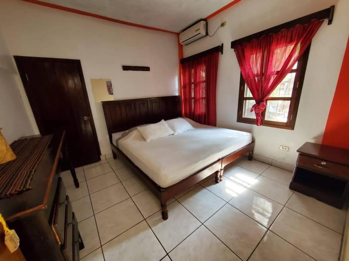 Hotel & Hostal Yaxkin Copán المظهر الخارجي الصورة
