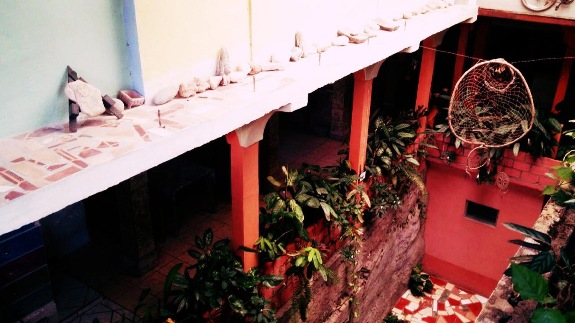 Hotel & Hostal Yaxkin Copán الغرفة الصورة