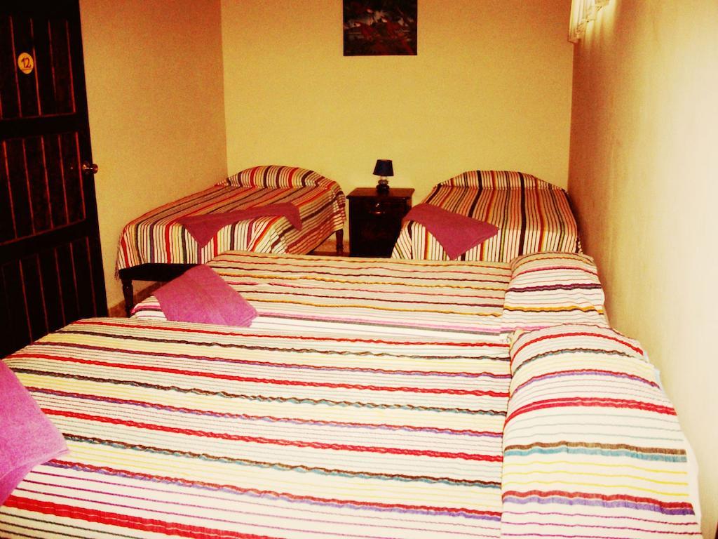 Hotel & Hostal Yaxkin Copán الغرفة الصورة