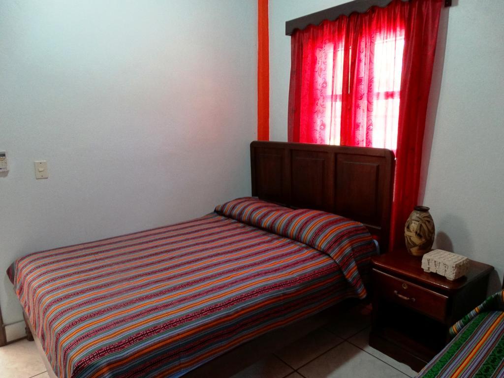 Hotel & Hostal Yaxkin Copán المظهر الخارجي الصورة