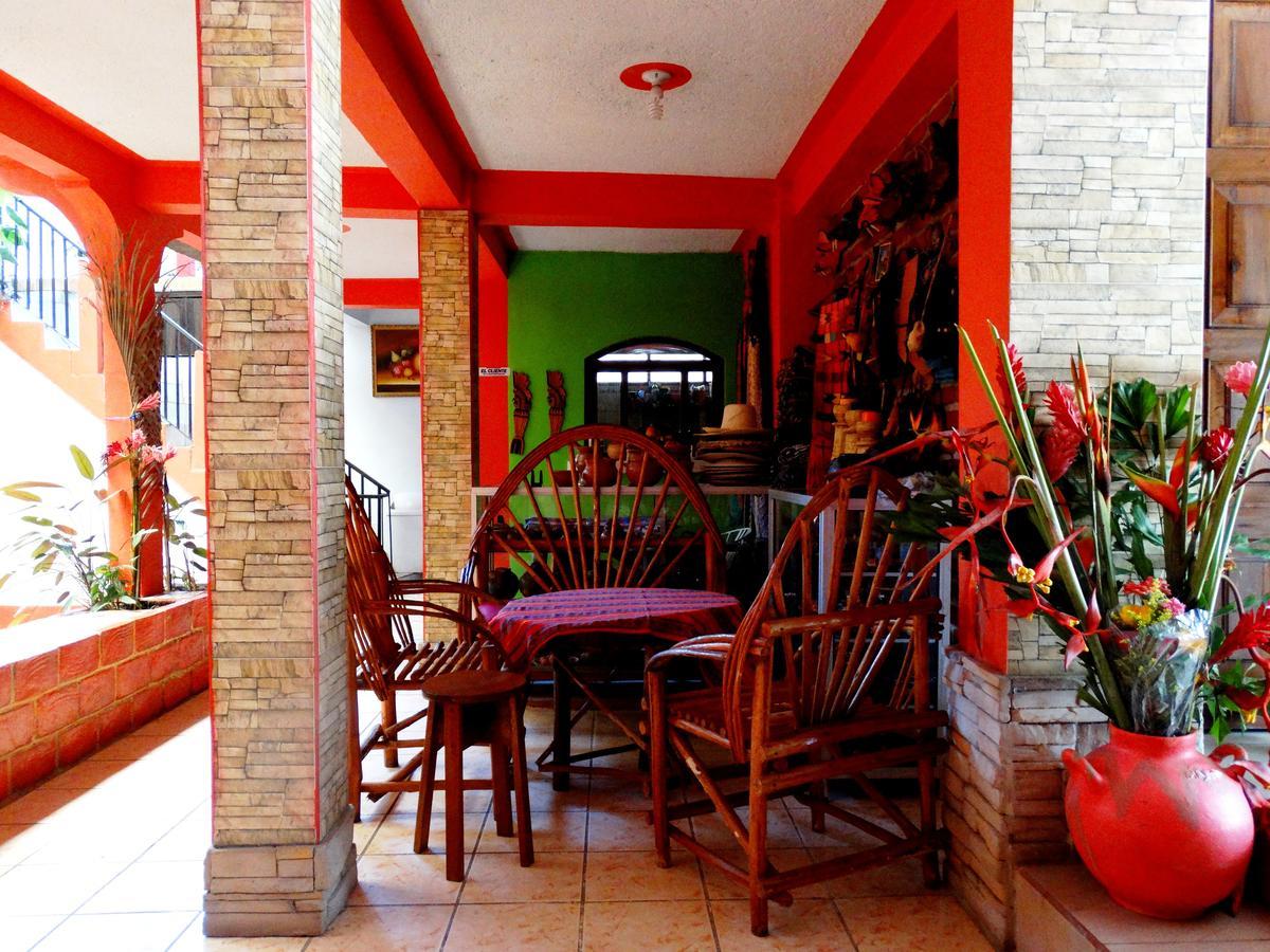 Hotel & Hostal Yaxkin Copán المظهر الخارجي الصورة