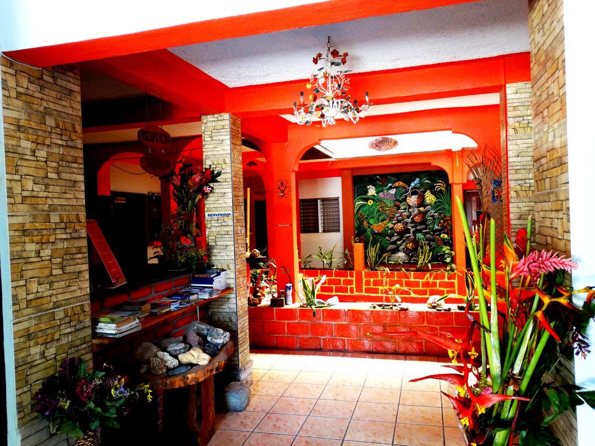 Hotel & Hostal Yaxkin Copán المظهر الخارجي الصورة