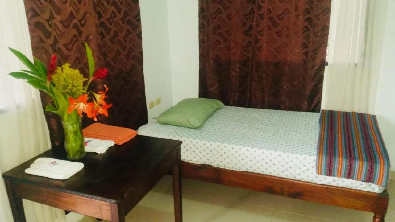 Hotel & Hostal Yaxkin Copán المظهر الخارجي الصورة
